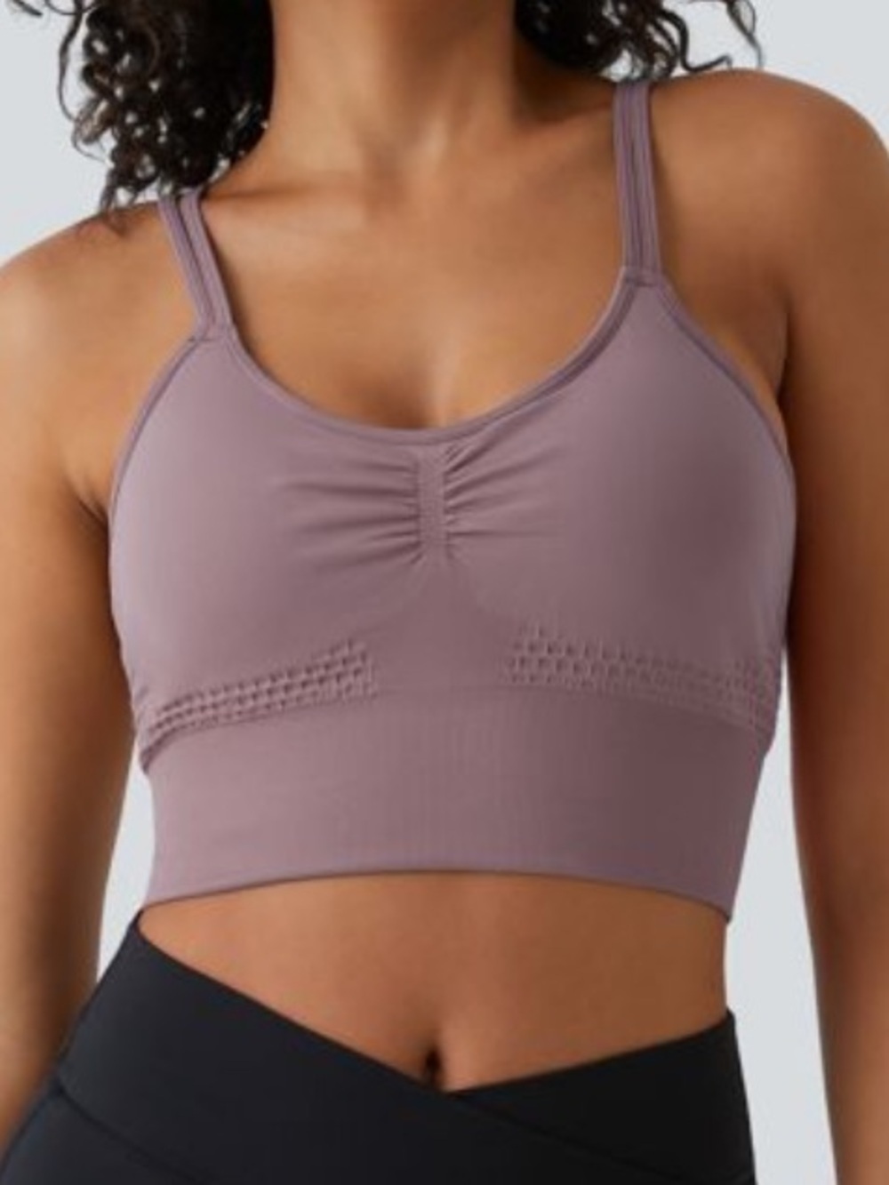 Halara— OneForm Seamless Flow Sports Bra - Picture 3 of 6